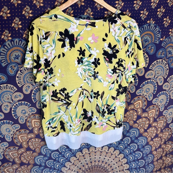 🦋5/20$🦋 M&S floral blouse - Picture 9 of 10